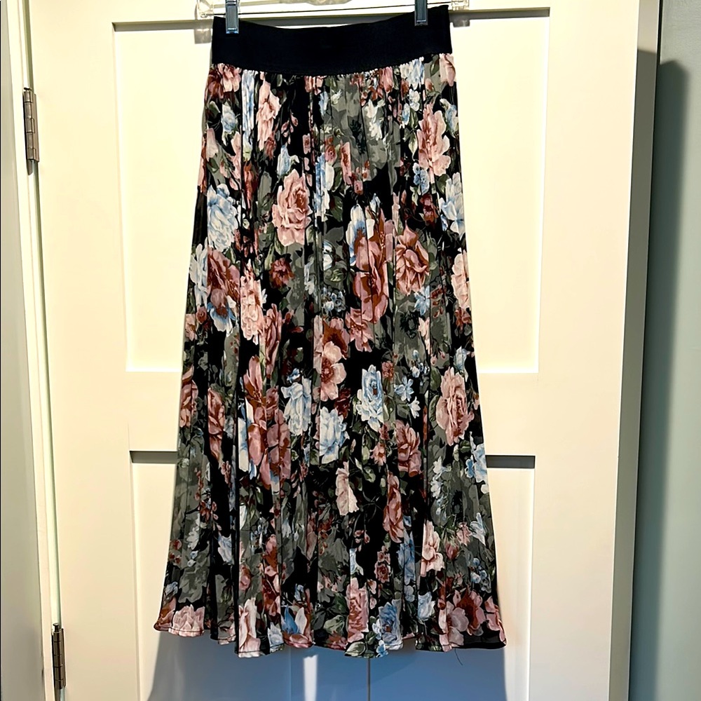 Dress Forum Pink and Orange Midi A-Line Skirt Casual